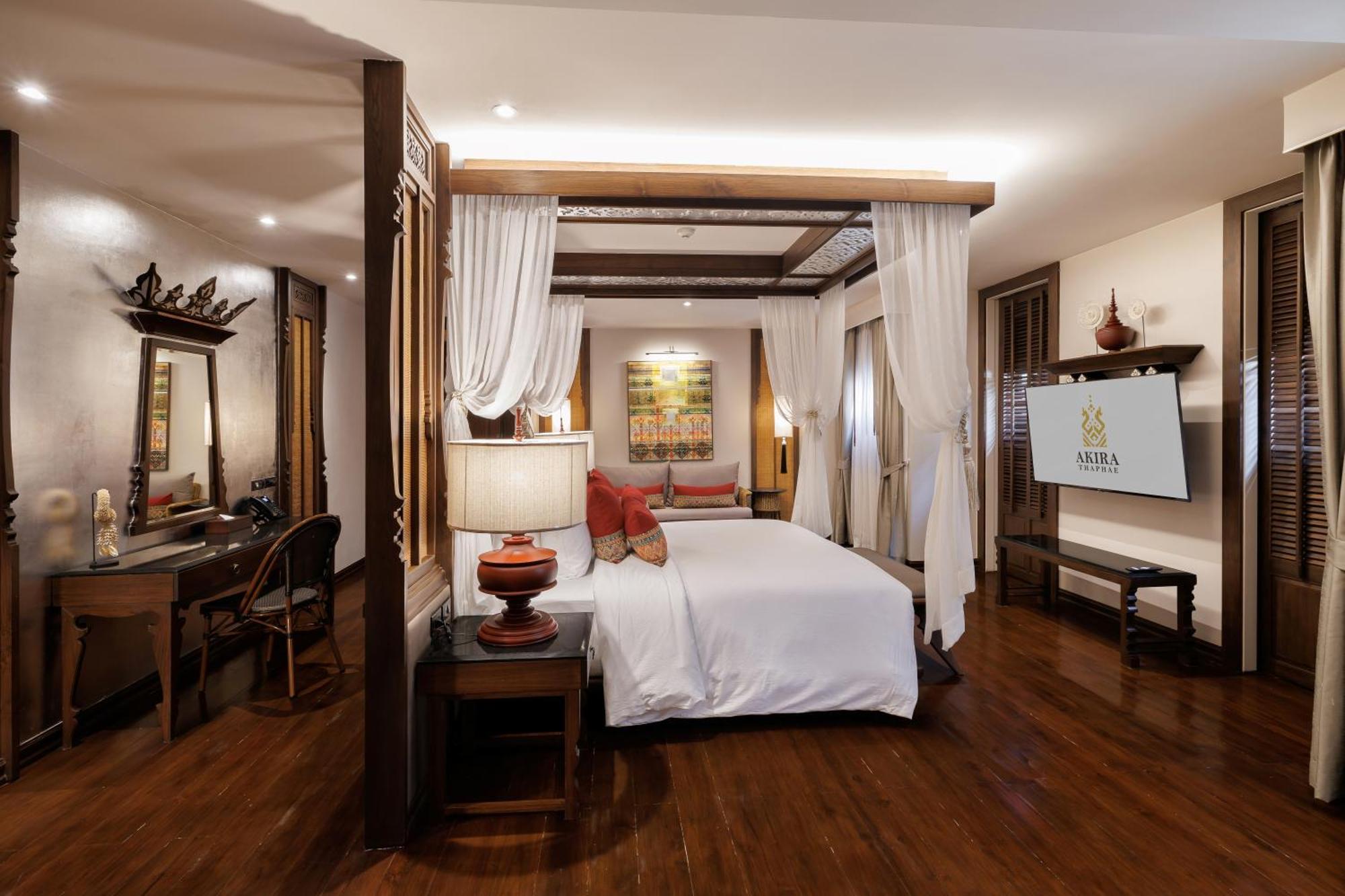 Akira Thaphae Hotel Chiang Mai Exterior photo