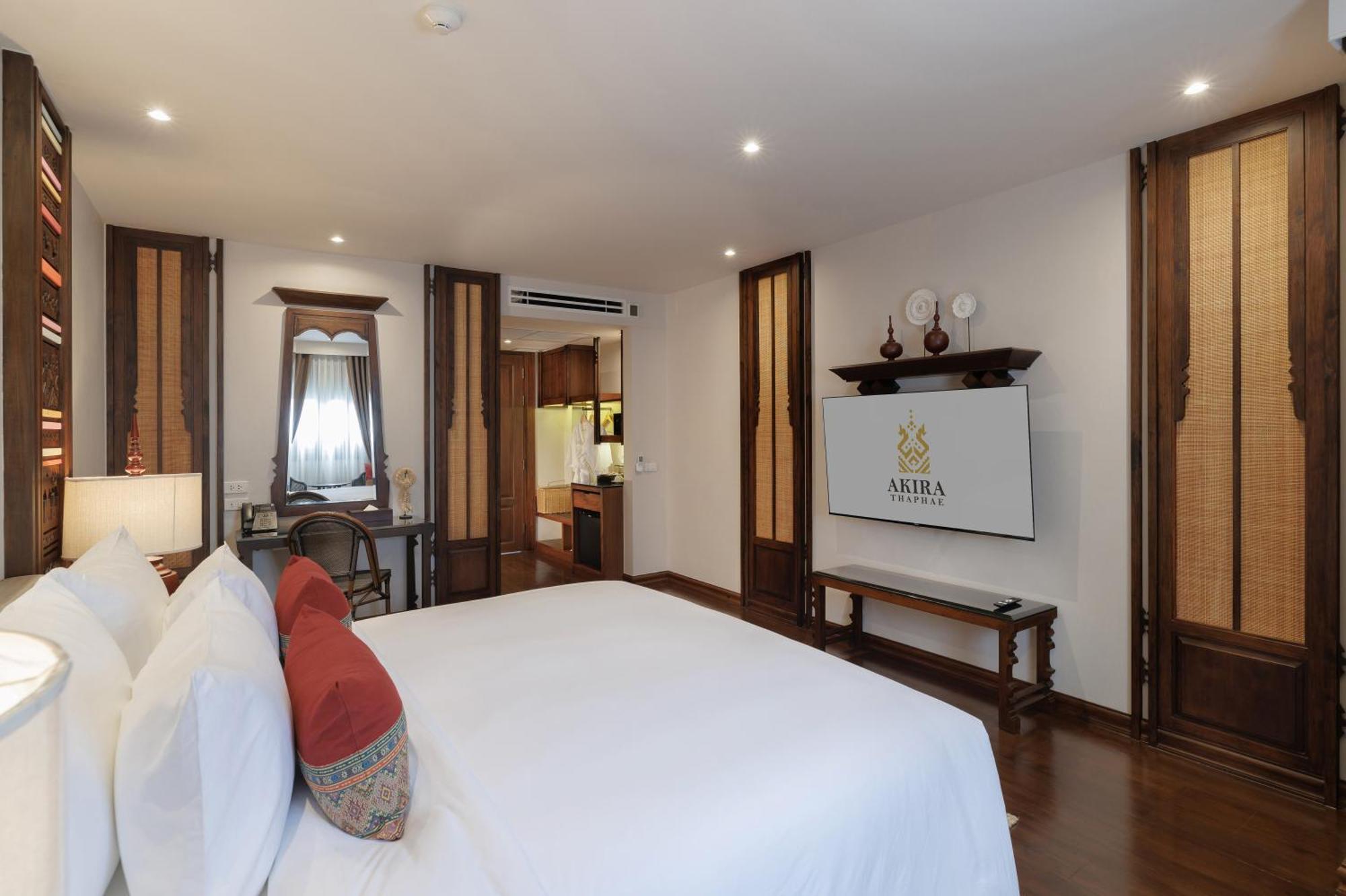 Akira Thaphae Hotel Chiang Mai Exterior photo
